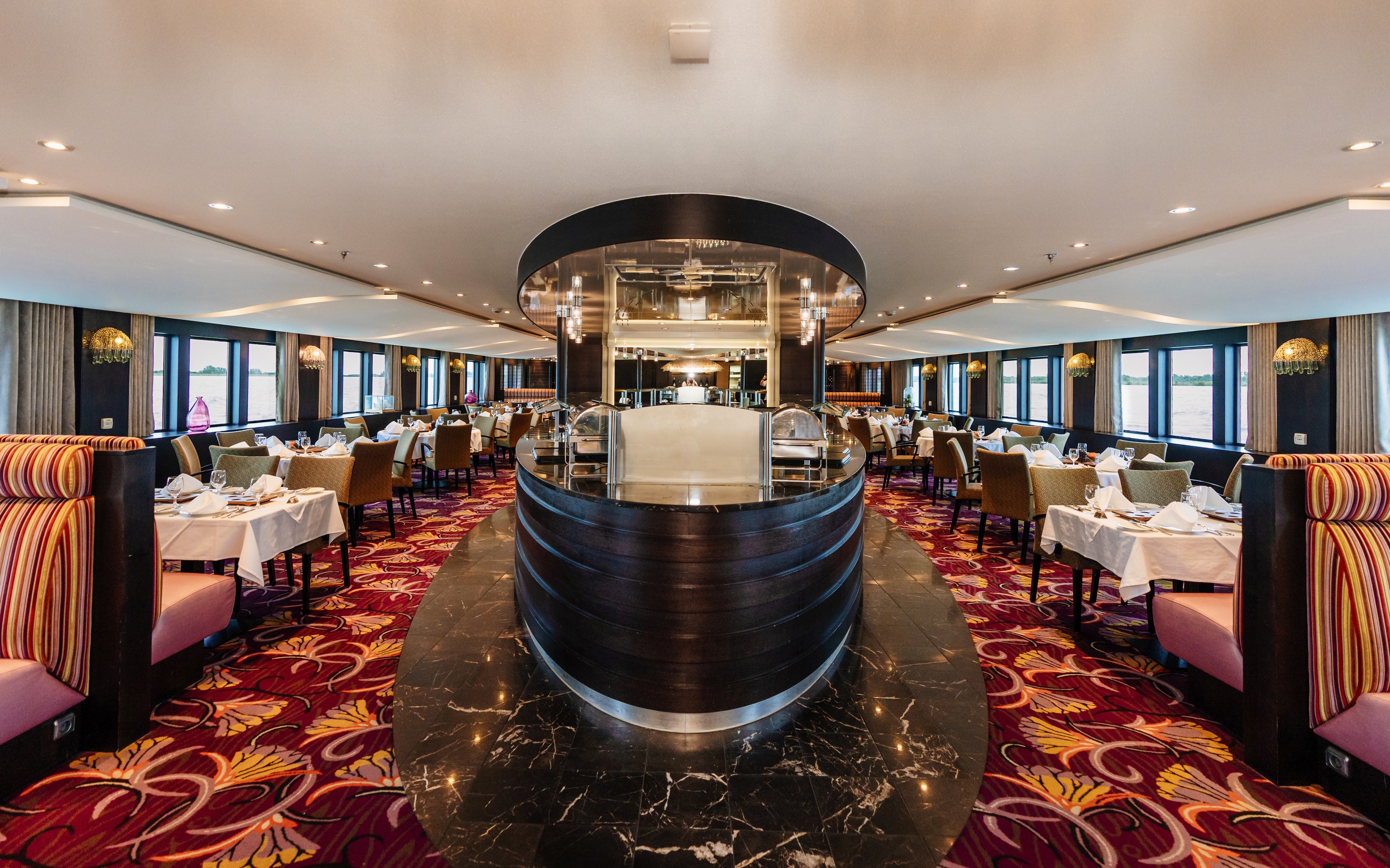 AmaSonata - Main Restaurant